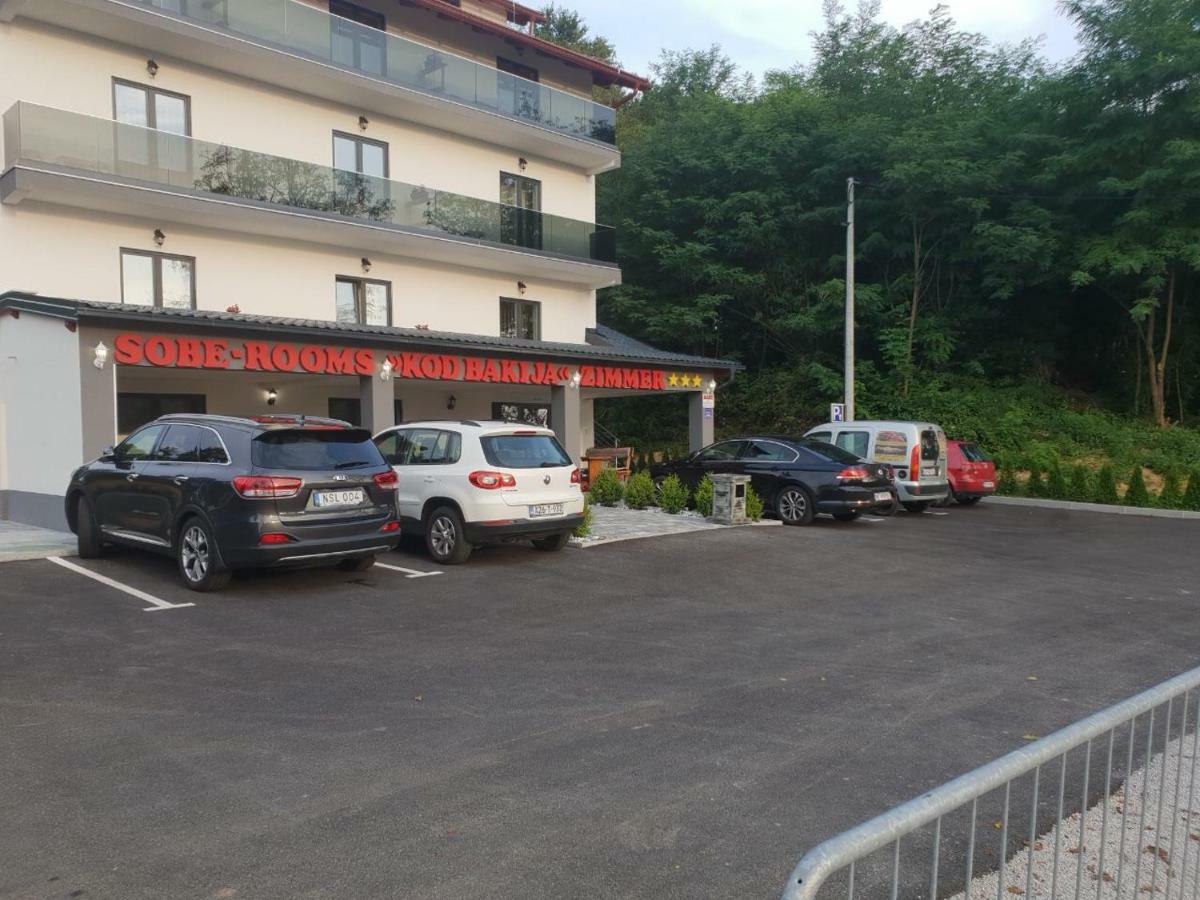 カルロヴァッツ Sobe Kod Bakija Bed & Breakfast エクステリア 写真